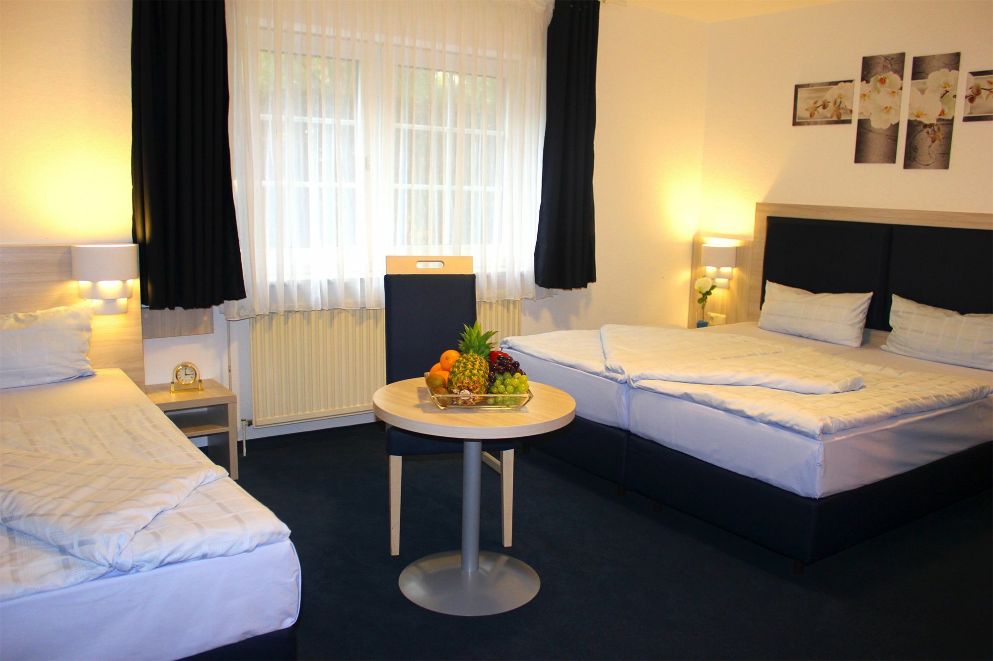 Hotel Altenwerder Hof Хамбург Екстериор снимка